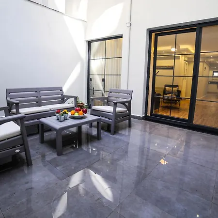 Modern Super Chic Duplex With A Terrace At The Heart Of City! Apartment